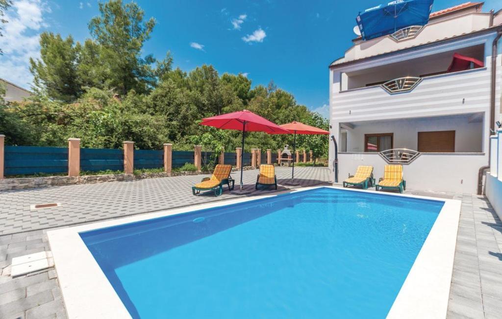 Villa Diana Pakostane Exterior photo